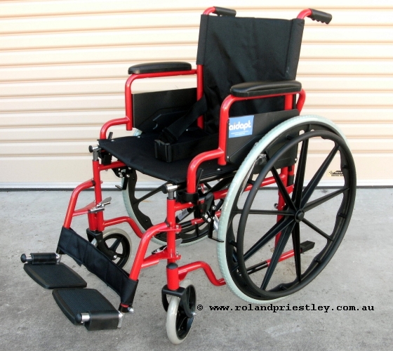 Aidapt VA166 Self propelling Wheelchair